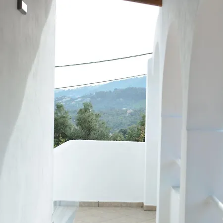 Daphne's Family Apartment Skiathos-Stadt